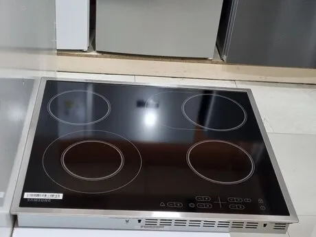 Plitə "Samsung NZ64T3516CK/WT — sobalar və plitələr
